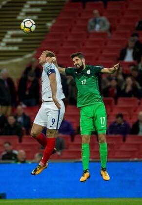 England v Slovenia 2018 FIFA World Cup WM Weltmeisterschaft Fussball Qualifying Harry Kane of England and Miha Mevlja of Slovenia during the 2018 FIFA World Cup Qualifying match at Wembley Stadium, London, UK Content Not Available For UK Newspapers Copyright: xLiamxMcAvoyx FIL-10771-0025