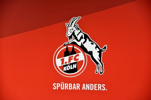 Logo, Schriftzug des 1. FC Köln mit dem Zusatz spürbar anders am 05.10.2017 in Köln