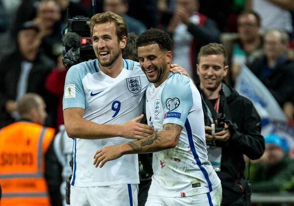 England v Slovenia 2018 FIFA World Cup WM Weltmeisterschaft Fussball Qualifying Harry Kane of England celebrates scoring the winner with Kyle Walker of England during the 2018 FIFA World Cup Qualifying match at Wembley Stadium, London, UK Content Not Available For UK Newspapers Copyright: xLiamxMcAvoyx FIL-10771-0074