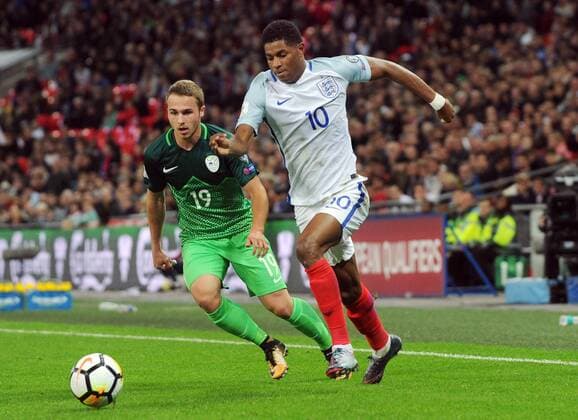 Football - 2017 2018 FIFA World Cup WM Weltmeisterschaft Fussball Qualifier - UEFA Group F: England vs. Slovenia Marcus Rashford of England and Jan Repas of Slovenia at Wembley. COLORSPORT ANDREW COWIE 