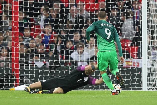 England v Slovenia 2018 FIFA World Cup WM Weltmeisterschaft Fussball Qualifying Joe Hart of England saves at the feet of Tim Matavz of Slovenia during the 2018 FIFA World Cup Qualifying match at Wembley Stadium, London, UK. Content Not Available For UK Newspapers Copyright: xPaulxChestertonx FIL-10770-0063