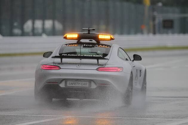 06.10.2017- Free Practice 2, Safety Car checks the track condition Japanese Grand Prix, Suzuka 05 - 08 October 2017 06.10.2017- Free Practice 2, Safety Car checks the track condition 