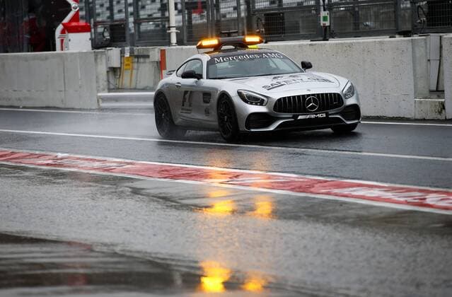 Motorsports: FIA Formula One World Championship WM Weltmeisterschaft 2017, Grand Prix of Japan, Safety Car Suzuka Japan