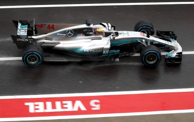 Motorsports: FIA Formula One World Championship WM Weltmeisterschaft 2017, Grand Prix of Japan, 44 Lewis Hamilton (GBR, Mercedes AMG Petronas Formula One Team), Suzuka Japan