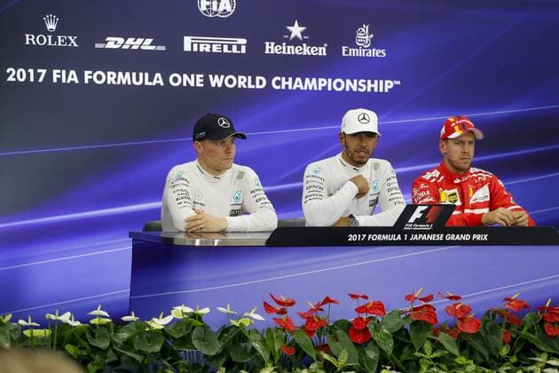 Motorsports: FIA Formula One World Championship WM Weltmeisterschaft 2017, Grand Prix of Japan, 77 Valtteri Bottas (FIN, Mercedes AMG Petronas) 44 Lewis Hamilton (GBR, Mercedes AMG Petronas Formula One Team), 5 Sebastian Vettel (GER, Scuderia Ferrari), Suzuka Japan