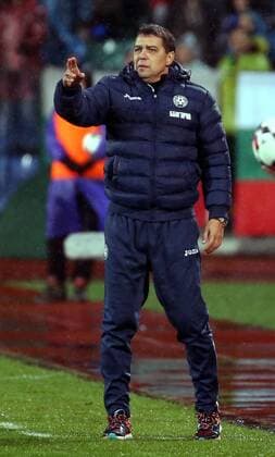 Fußball, WM Quali, Bulgarien - Frankreich 07.10.2017 Sofia Bulgaria-France FIFA World Cup WM Weltmeisterschaft Fussball Russia 2018 European qualifiers men s football Petar Houbtchev Houbchev Bulgaria head coach :Str 