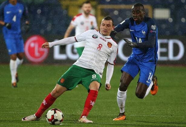 Fußball, WM Quali, Bulgarien - Frankreich 07.10.2017 Sofia Bulgaria-France FIFA World Cup WM Weltmeisterschaft Fussball Russia 2018 European qualifiers men s football Todor Nedelev(L) Bulgaria,Blaise Matuidi(r) France :Str 