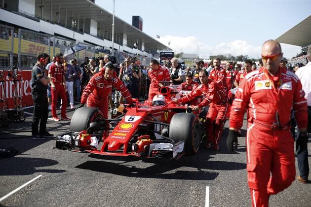 Bilder des Tages - SPORT Motorsports: FIA Formula One World Championship WM Weltmeisterschaft 2017, Grand Prix of Japan, 5 Sebastian Vettel (GER, Scuderia Ferrari), Suzuka Japan