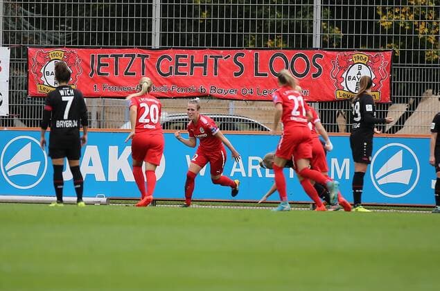 08.10.2017 xcex Deutschland, Leverkusen, Fussball, Frauenfussball DFB Pokal 2. Runde Saison 2017 2018 Bayer 04 Leverkusen gegen 1. FFC Frankfurt Torjubel FFC Frankfurt, Jubel, Freude, Emotionen