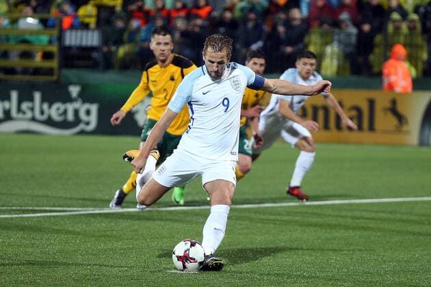 Lithuania v England 2018 FIFA World Cup WM Weltmeisterschaft Fussball Qualifying Harry Kane of England scores his sides 1st goal from the penalty spot during the 2018 FIFA World Cup Qualifying match at LFF Stadium, Vilnius Content Not Available For UK Newspapers Copyright: xPaulxChestertonx FIL-10791-0050