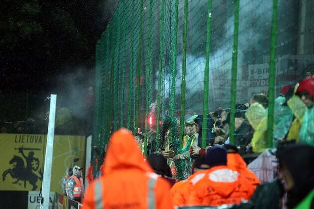 Lithuania v England 2018 FIFA World Cup WM Weltmeisterschaft Fussball Qualifying A flare is let off in the England end after Harry Kane of England scores during the 2018 FIFA World Cup Qualifying match at LFF Stadium, Vilnius Content Not Available For UK Newspapers Copyright: xPaulxChestertonx FIL-10791-0058
