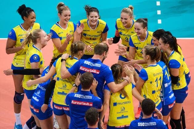 08.10.2017, TUI Arena, Hannover Volleyball, Supercup, SSC Palmberg Schwerin vs. Allianz MTV Stuttgart Jubel Schwerin nach Matchball Sieg