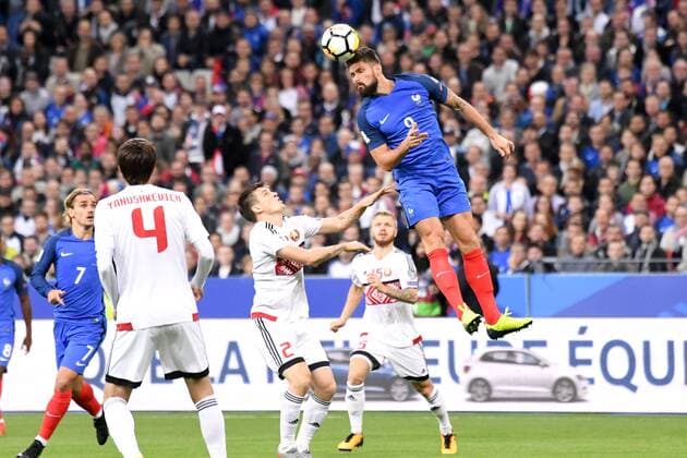 09 OLIVIER GIROUD fra 06 Sergey Politevich bel FOOTBALL France vs Bielorussie Qualifications Coupe du Monde 2018 10 10 2017 AnthonyBIBARD FEP Panoramic 