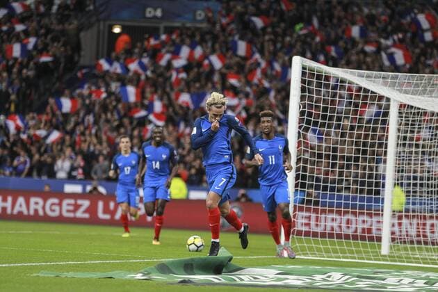 October 10, 2017 - Paris, France - Antoine Griezmann of France celebrates a score goal of 1-0 during the Fifa 2018 World Cup qualifying match between France and Belarus on October 10, 2017 in Paris, France. France v Belarus - FIFA 2018 World Cup Qualifiers  - ZUMAn230 20171010_zaa_n230_488 Copyright: xElyxandroxCegarrax