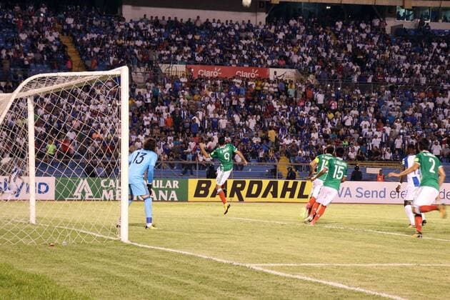 October 10 2017 EUM20171010DEP32 JPG SAN PEDRO SULA Honduras SoccerFutbol Eliminatorias Concacaf Acciones del partido entre Honduras y Mexico en el Estadio Metropolitano de San Pedro Sula el martes 10 de octubre de 2017 correspondiente a la ultima fecha de las eliminatorias de Concacaf rumbo al Mundial de Rusia 2018 Foto Agencia EL UNIVERSALGerardo Velazquez de LeonEVZ Latin News October 10 2017  - ZUMAu78_ 20171010_zaf_u78_090 Copyright: xElxUniversalx