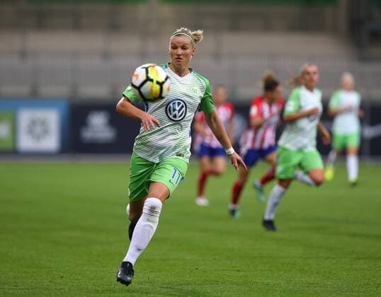 Wolfsburg vs Atletico Madrid, CL Frauen Wolfsburg, Deutschland 11.10.2017, FUßBALL - VfL Wolfsburg vs Atletico Madrid, 1 32 Finale, UEFA Frauen Champions League, Saison 2017-18. Bild zeigt: Alexandra Popp (VfL Wolfsburg) Wolfsburg