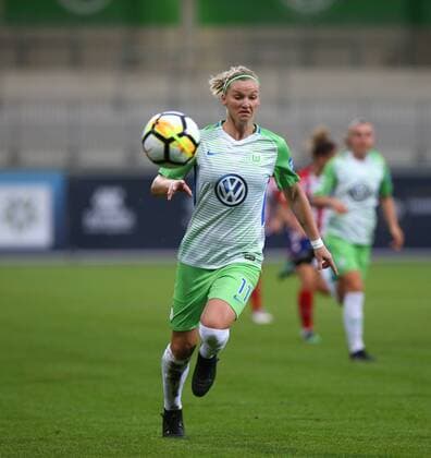 Wolfsburg vs Atletico Madrid, CL Frauen Wolfsburg, Deutschland 11.10.2017, FUßBALL - VfL Wolfsburg vs Atletico Madrid, 1 32 Finale, UEFA Frauen Champions League, Saison 2017-18. Bild zeigt: Alexandra Popp (VfL Wolfsburg) Wolfsburg