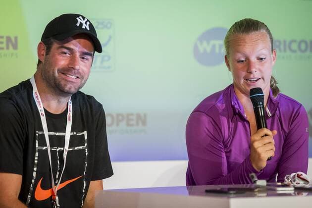 ROSMALEN, tennis Ricoh Open 2016, 07-06-2016, Autotron Rosmalen, persconferentie Kiki Bertens en haar coach Raemon Sluiter. Ricoh Open 2016 dinsdag