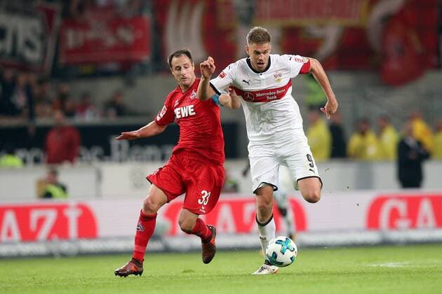 Matthias Lehmann ( 1.FC Koeln 33 ) Simon Terodde ( VfB Stuttgart 9 ), VfB Stuttgart vs. 1.FC Koeln, 1.Bundesliga, Fussball, 13.10.2017, Stuttgart Copyright: xLanger Eibner-Pressefotox EP_HLR