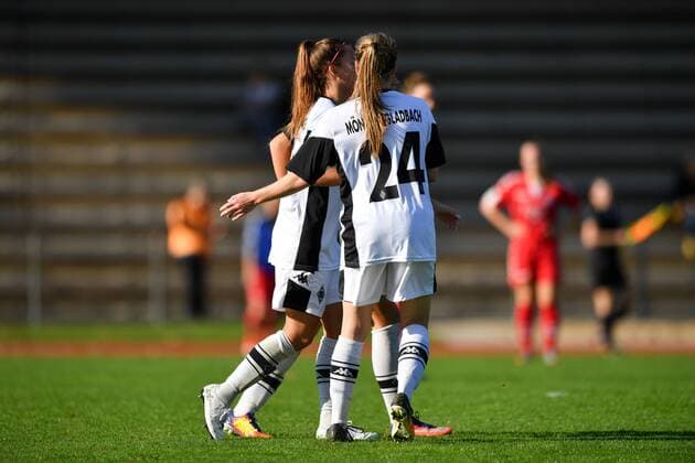 Jubel, Freuen, celebrate, happy, cheer , Goal Celebration Borussia Mönchengladbach 1:1, Fussball, 2. Frauen-Bundesliga, Borussia Mönchengladbach - USV Jena 2,