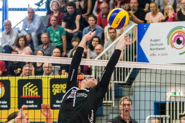 Bailey Marie Nichol (Schwarz-Weiß Erfurt, 1); Aktion, action, Volleyball, 1. Bundesliga Frauen, USC Münster - Schwarz-Weiß Erfurt,