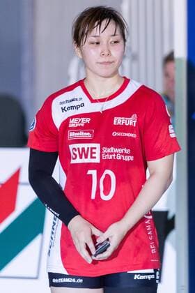 An Saita (Schwarz-Weiß Erfurt, 10, Libero) bekam die silberne MVP-Medaille; Most Valuable Player, Volleyball, 1. Bundesliga Frauen, USC Münster - Schwarz-Weiß Erfurt,