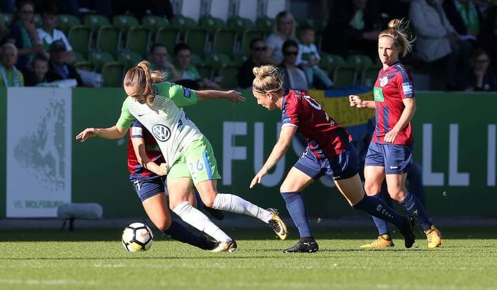 v.l. Jennifer Cramer (1. FFC Turbine Potsdam), Caroline Graham Hansen (VfL Wolfsburg), Svenja Huth (1. FFC Turbine Potsdam)