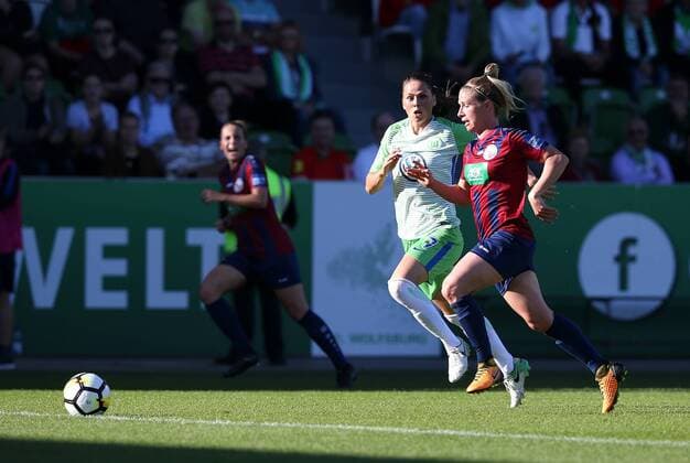 Sara Bjoerk Gunnarsdottir (VfL Wolfsburg), Elise Kellond-Knight (1. FFC Turbine Potsdam)