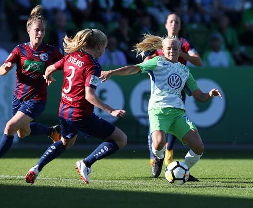 Pernille Harder (VfL Wolfsburg, 22)