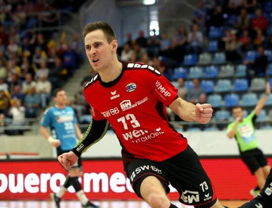 Bietigheim, Handball 2. Bundesliga SG BBM Bietigheim vs. HSG Nordhorn-Lingen:Martin Marcec (BBM) jubelt