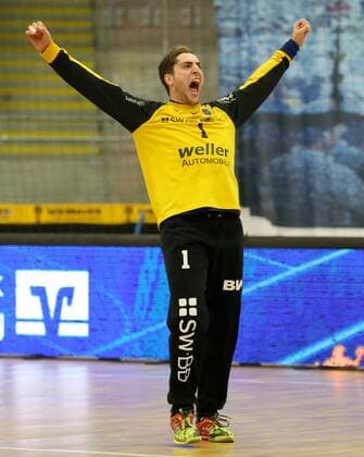 Bilder des Tages - SPORT Bietigheim, Handball 2. Bundesliga SG BBM Bietigheim vs. HSG Nordhorn-Lingen:Domenico Ebner (BBM) jubelt