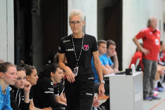 Edina Rott (TusSis Metzingen II Trainerin) TusSies Metzingen II,Handball,Frauen,3.Bundesliga Sued,15.10.2017, Foto:TBaur Eibner Metzingen Copyright: xBaur xEibner-Pressefotox EP_Toba
