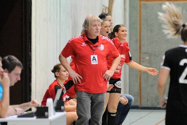 Herbert Vornehm (TSV Haunstetten Trainer) TusSies Metzingen II,Handball,Frauen,3.Bundesliga Sued,15.10.2017, Foto:TBaur Eibner Metzingen Copyright: xBaur xEibner-Pressefotox EP_Toba