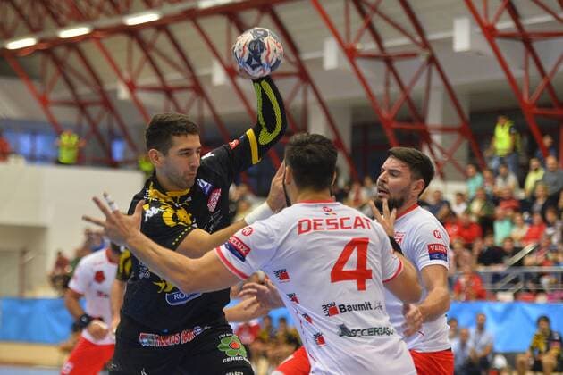 Handball, CL, Dinamo Bukarest - Reale Ademar Dinamo Bucharest - Abanca Ademar Leon, during 2017 2018 EHF Men s Champions League Group Phase, 15 October 2017, Dinamo Hall, Bucuresti, Romania Predrag Vejin, Abanca Ademar Leon s player during the game Dinamo Bucharest - Abanca Ademar Leon, for the 2017 2018 EHF Men s Champions League Group Phase, 15 October 2017, Dinamo Hall, Bucuresti, Romania Copyright: xAlexxNicodimx