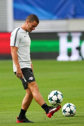 RB Leipzig - Training Champions League Leipzig, 16.10.2017, Red Bull Arena, Fussball, UEFA Champions League, Gruppe G, 3.Spieltag, Training am Vortag des Spiels , RB Leipzig vs. FC Porto , RB Leipzig Training. Im Bild: Diego Demme