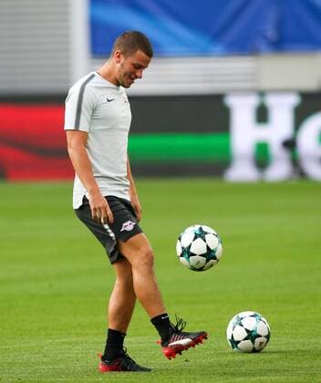 RB Leipzig - Training Champions League Leipzig, 16.10.2017, Red Bull Arena, Fussball, UEFA Champions League, Gruppe G, 3.Spieltag, Training am Vortag des Spiels , RB Leipzig vs. FC Porto , RB Leipzig Training. Im Bild: Diego Demme