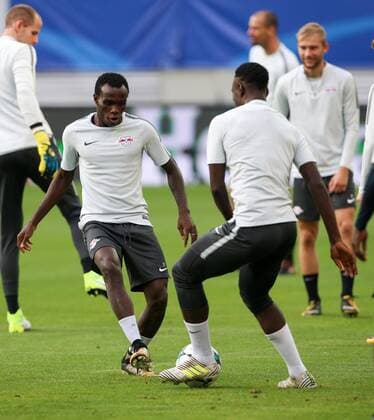 RB Leipzig - Training Champions League Leipzig, 16.10.2017, Red Bull Arena, Fussball, UEFA Champions League, Gruppe G, 3.Spieltag, Training am Vortag des Spiels , RB Leipzig vs. FC Porto , RB Leipzig Training. Im Bild v.l.: Bruma und Jean-Kevin Augustin