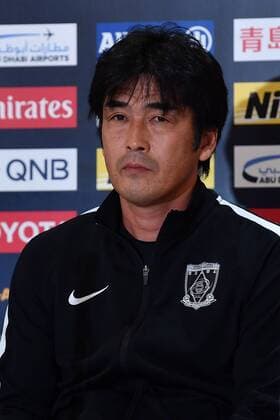 Head coach Takafumi Hori of Japan s Urawa Red Diamonds attends a press conference PK Pressekonferenz ahead of the second semifinal match against China s Shanghai SIPG during the 2017 AFC Champions League in Urawa, Saitama, Japan, 17 October 2017. Urawa Red Diamonds gears up for second semifinal of 2017 AFC Champions League  20171017_05734