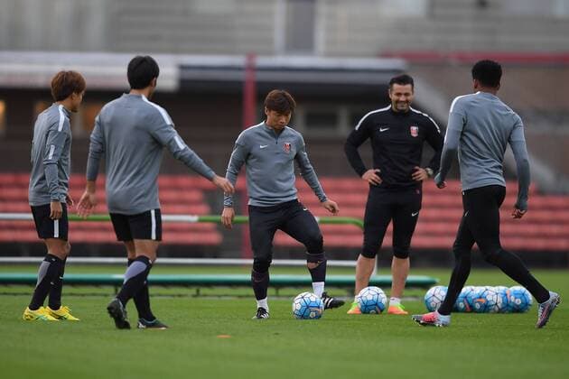 Players of Japan s Urawa Red Diamonds take part in a training session for the second semifinal match against China s Shanghai SIPG during the 2017 AFC Champions League in Urawa, Saitama, Japan, 17 October 2017. Urawa Red Diamonds in full preparation for AFC semifinal against Shanghai SIPG  20171017_48337