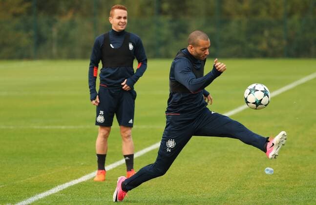 Anderlecht s Sofiane Hanni pictured in action during a training of Belgian soccer team RSC Anderlecht, Tuesday 17 October 2017 in Brussels. Tomorrow Anderlecht is playing a game in the group stage (Group B) of the UEFA Champions League competition against French PSG. VIRGINIExLEFOUR  x05184513x
