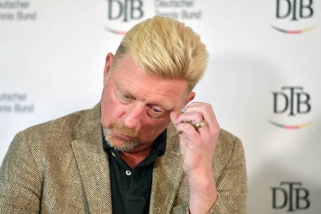 Boris BECKER (Head of Tennis), Gestik,enttaeuscht,frustriert,niedergeschlagen, Einzelbild,angeschnittenes Einzelmotiv,Portraet,Portrait,Porträt. Tennis, Podiumsdiskussion Deutscher Tennisbund und Bayerischer Tennis Verband am 17.10.2017 in Ismaning.