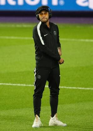 PSG s Neymar Jr pictured on the field of the stadium as French soccer team Paris Saint-Germain made his training in Paris earlier today, Tuesday 17 October 2017 in Brussels. Tomorrow PSG is playing a game in the group stage (Group B) of the UEFA Champions League competition against Belgian soccer team RSC Anderlecht. VIRGINIExLEFOUR  x05184796x