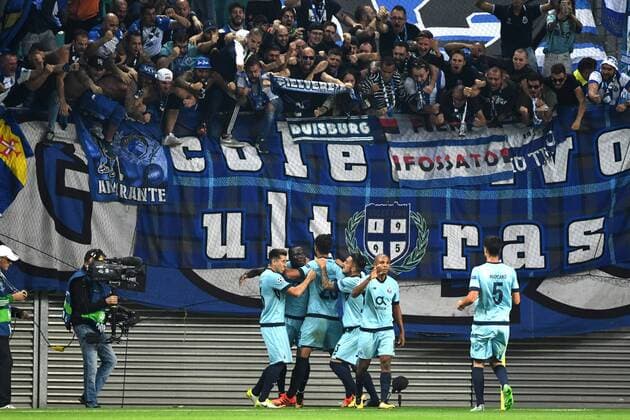Fussball, Herren, Saison 2017 2018, Champions League (Gruppe G, 3. Spieltag), RB Leipzig - FC Porto, Jubel nach dem Tor zum 1:1 durch Vincent Aboubakar (Nr. 9, FC Porto), 17.10. 2017, Copyright: xMatthiasxKochx