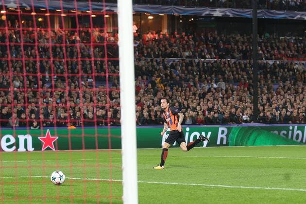 Bernard of FC Shakhtar Donetsk during the UEFA Champions League group F match between Feyenoord Rotterdam and Shakhtar Donetsk at the Kuip on October 17, 2017 in Rotterdam, The Netherlands UEFA Champions League 2017 2018 xVIxVIxImagesx xTomxBodexMultimediaxIVx 9040415