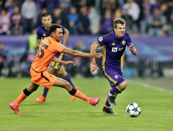 SOCCER - CL, Maribor vs Liverpool MARIBOR,SLOVENIA,17.OCT.17 - SOCCER - UEFA Champions League, group stage, NK Maribor vs Liverpool FC. Image shows Trent Alexander-Arnold (Liverpool) and Damjan Bohar (Maribor). GEPAxpictures xM.xOberlaender