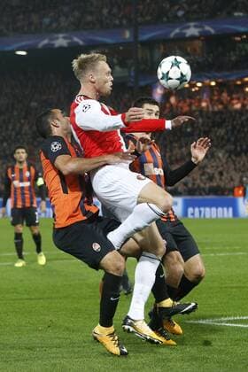 (L-R), Isamily of FC Shakhtar Donesk, Nicolai Jorgensen of Feyenoord, Ivan Ordets of FC Shakhtar Donesk during the UEFA Champions League group F match between Feyenoord Rotterdam and Shakhtar Donetsk at the Kuip on October 17, 2017 in Rotterdam, The Netherlands UEFA Champions League 2017 2018 xVIxVIxImagesx xJeroenxPutmansxIVx 9040741