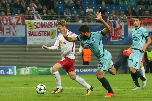 17.10.2017, xkvx, Fussball Champions League, RB Leipzig - FC Porto, emspor, v.l. Goal scored, Tor zum 2:1 durch Emil Forsberg (RB Leipzig) Leipzig