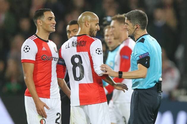 Sofyan Amrabat of Feyenoord, Karim El Ahmadi of Feyenoord, referee Alberto Undiano Mallenco during the UEFA Champions League group F match between Feyenoord Rotterdam and Shakhtar Donetsk at the Kuip on October 17, 2017 in Rotterdam, The Netherlands UEFA Champions League 2017 2018 xVIxVIxImagesx xTomxBodexMultimediaxIVx 9040875