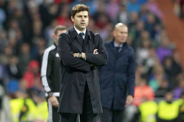 Real Madrid s coach Zinedine Zidane (r) and Tottenham Hotspur FC s coach Mauricio Pochettino during Champions League Group H match 3. October 17,2017.  (2017101736)