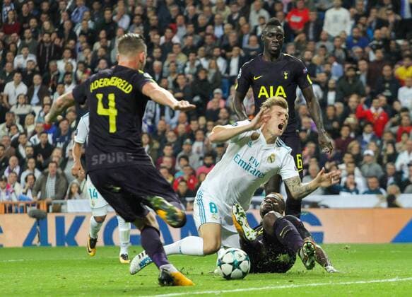 Real MadridÂ s German midfielder Toni Kross during Champions League match between Real Madrid and Tottenham at the Santiago Bernabeu stadium in Madrid Tuesday Oct 17th 2017  xIrinaxR.xH.x xAFP7x xRealxMadridxvxTottenham,xChampionsxLeague,xOctx17thx2017x